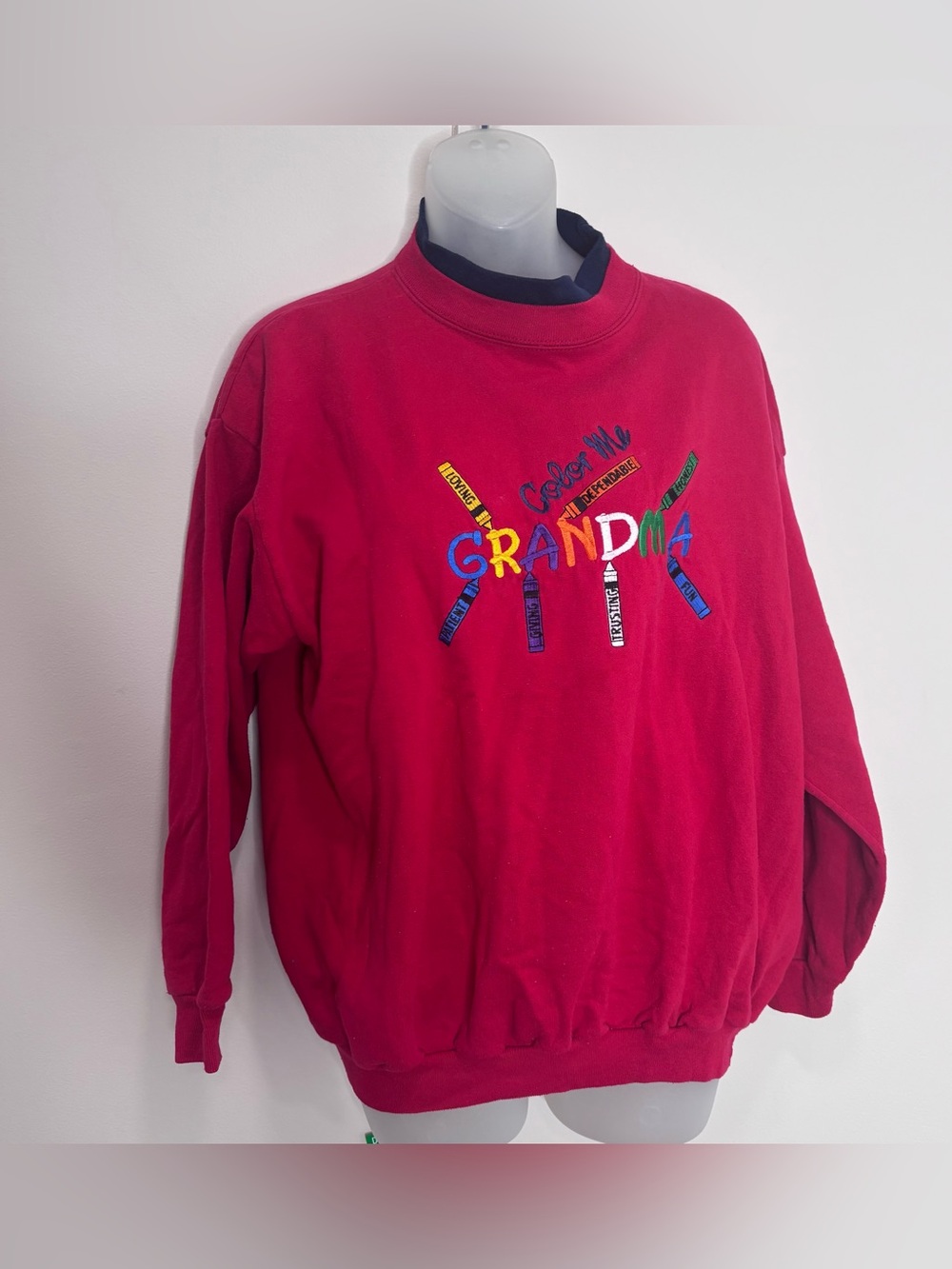 Vintage Red Crewneck Sweater Multicolor Embroidered Grandma pullover petite L